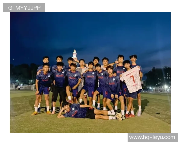 踢足球的技巧与策略全面解析助你提升球技与比赛表现